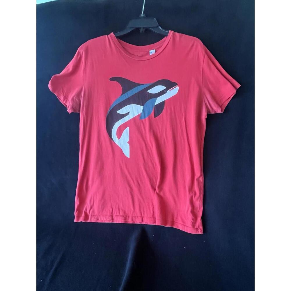 Mean Red T-Shirt with Orca Graphic Design Size L Select Brand
